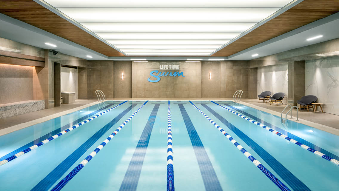 Life Time Dumbo pool