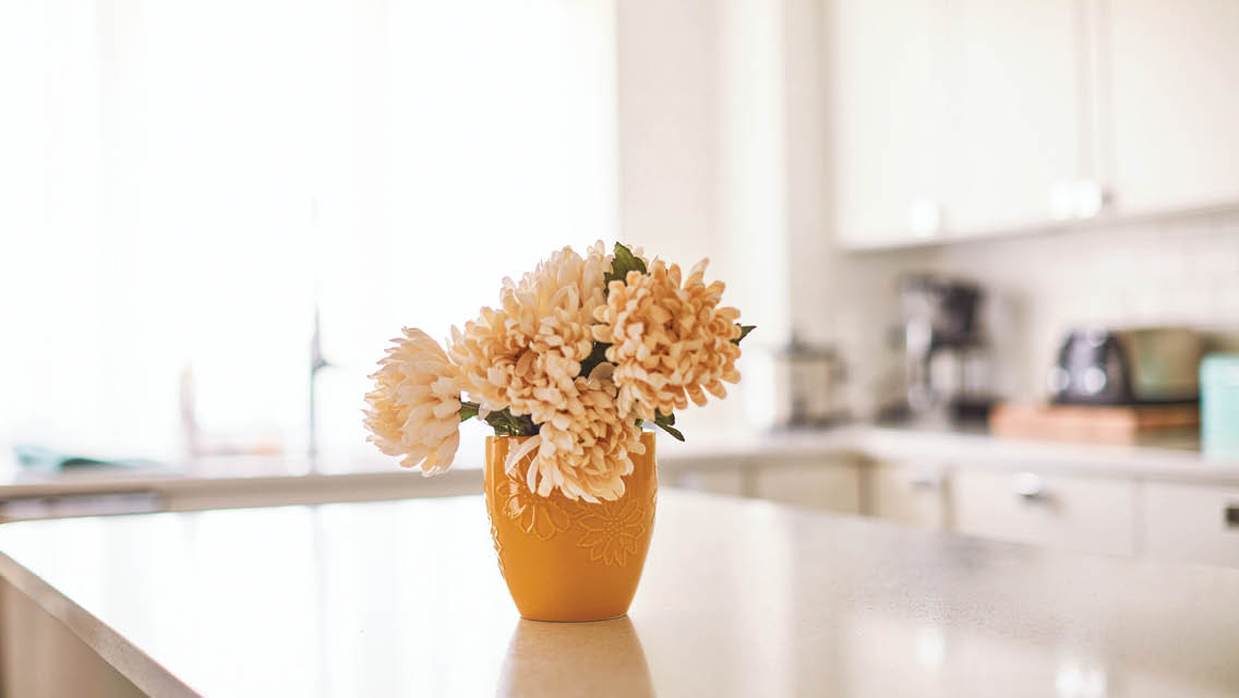 a clutter free kitchen island