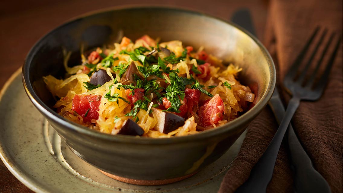 spaghetti squash puttanesca